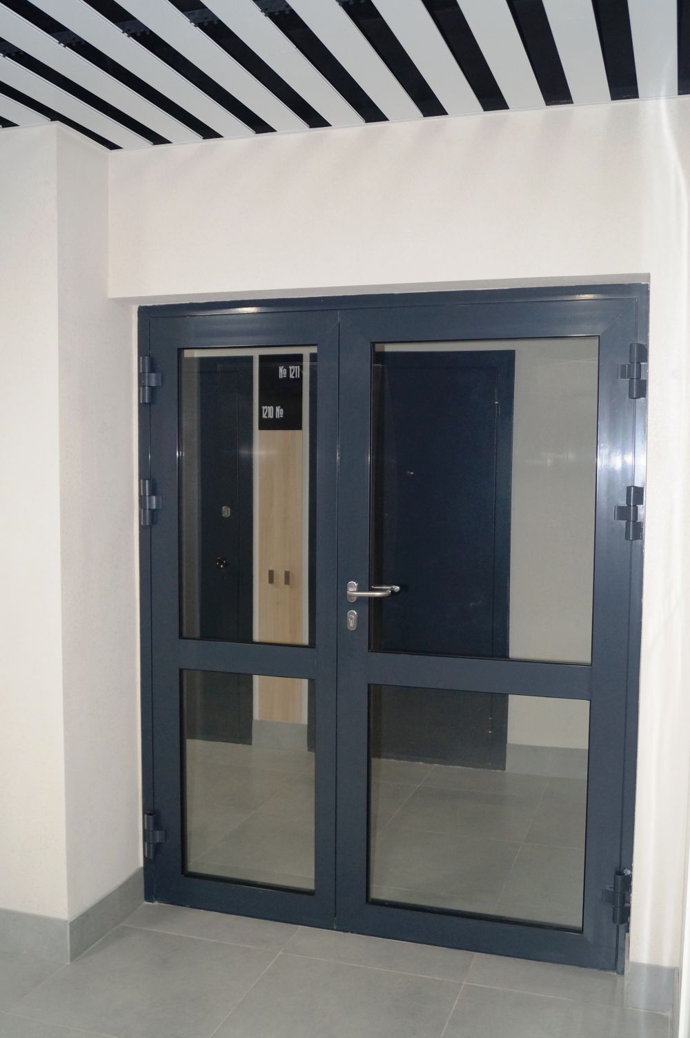 Алюминиевая дверь 800×2100 мм. GFTD23204 Алюминиевая дверь 800×2100 мм. GFTD23204